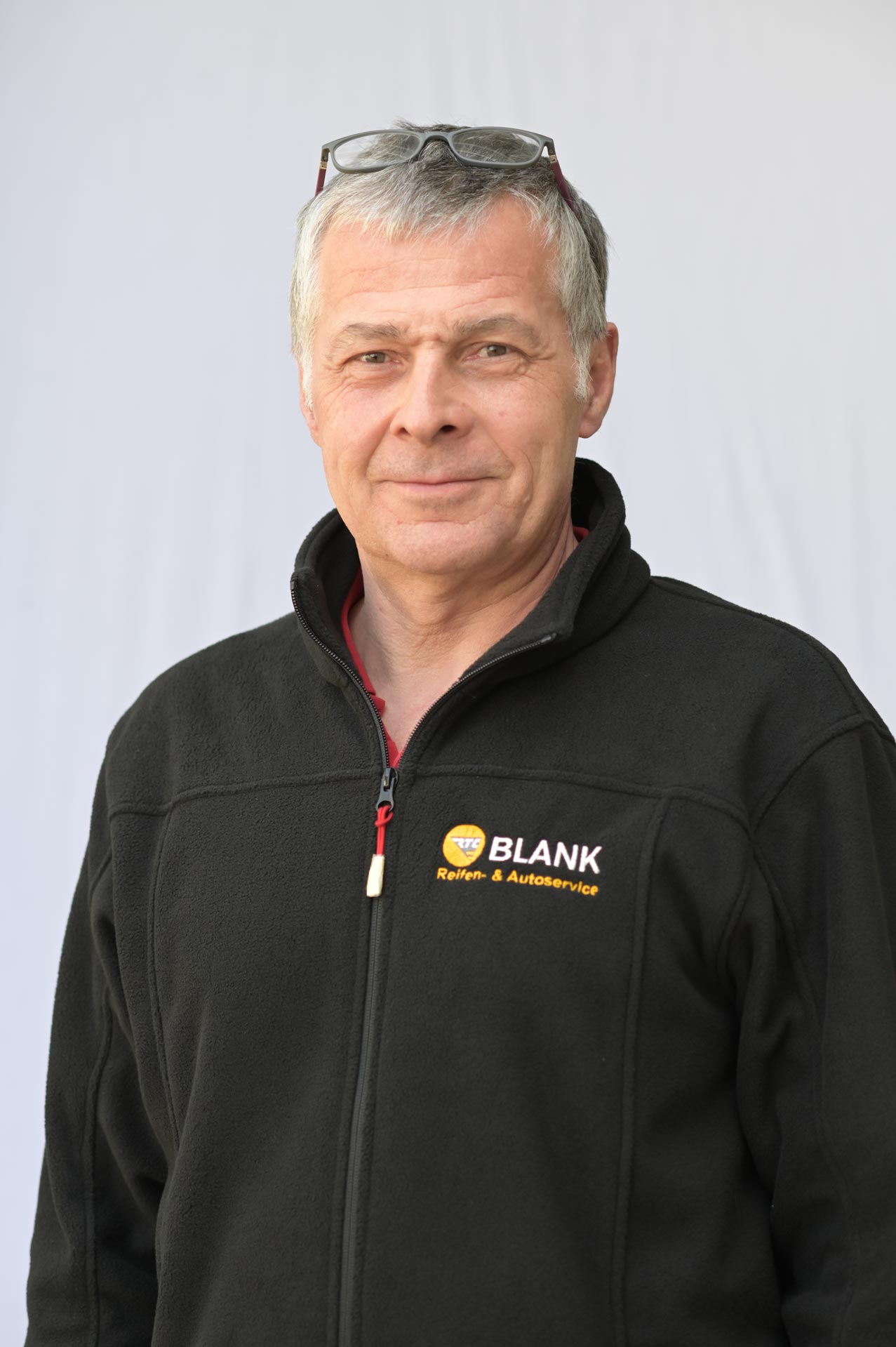  Frank Hartmann